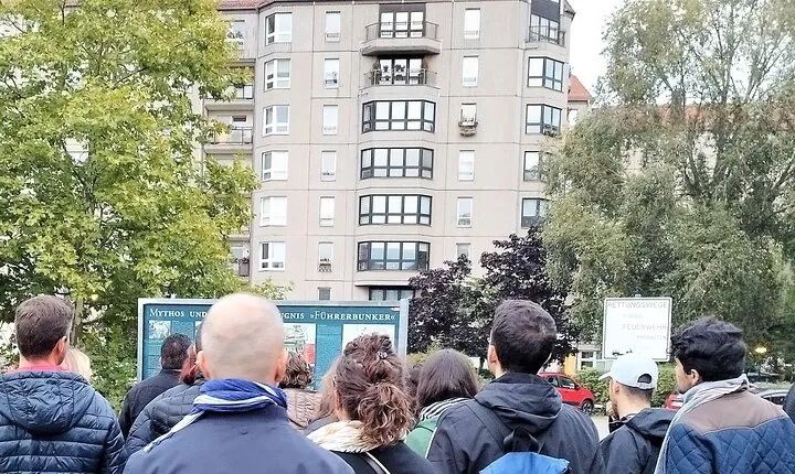 Private Berlin Walking Tour–Couples - Families- Groups