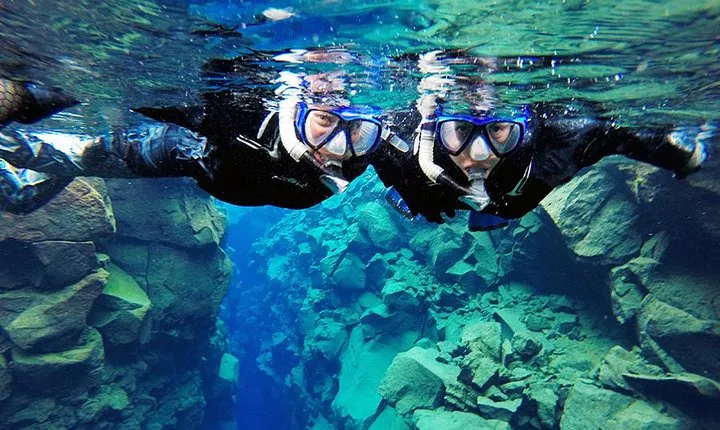 Silfra Drysuit Snorkeling with Free Photos - Meet on Location