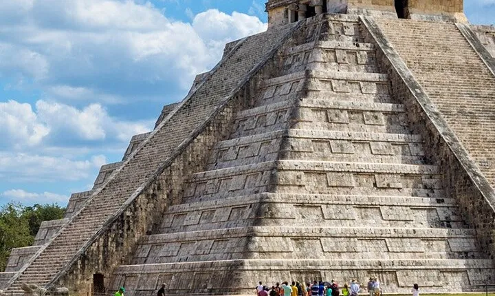Discover Tour Chichen Itzá Plus (Cenote & Valladolid) from Cancun
