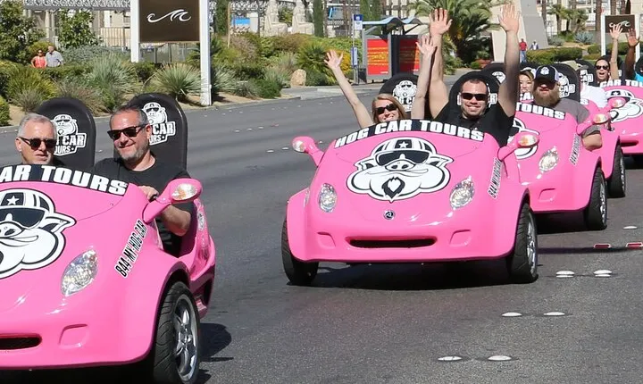 Las Vegas Strip and Downtown Scooter with Souvenir T-shirt & Food Tour