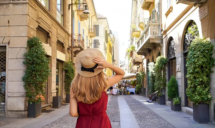 Milan Walking Tour with Audioguide on Your Smartphone