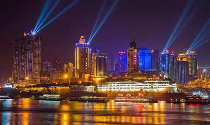 Chongqing Liangjiang Night Cruise Including Authentic Hot Pot Dinner