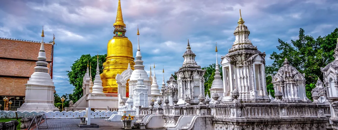 Chiang Mai City, temples and dinner tour with roundtrip airport transportation