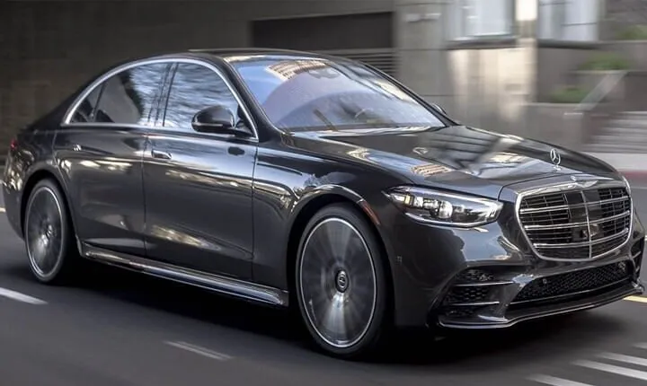 Departure Milan to Milan Malpensa Airport MXP by Luxury Sedan