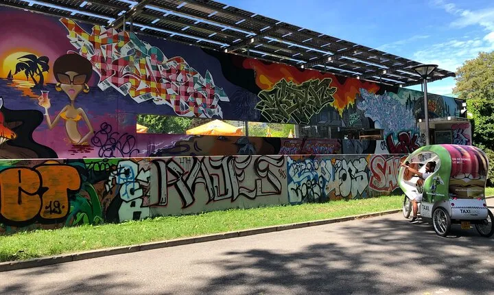 Urban Art Tour : Geneva TaxiBike 