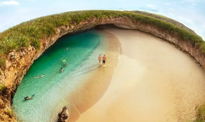 Private Marietas Snorkeling Tour – Hidden Beach Access Guaranteed