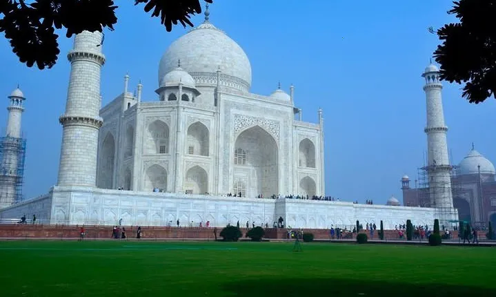 Private tour of Taj Mahal from Delhi