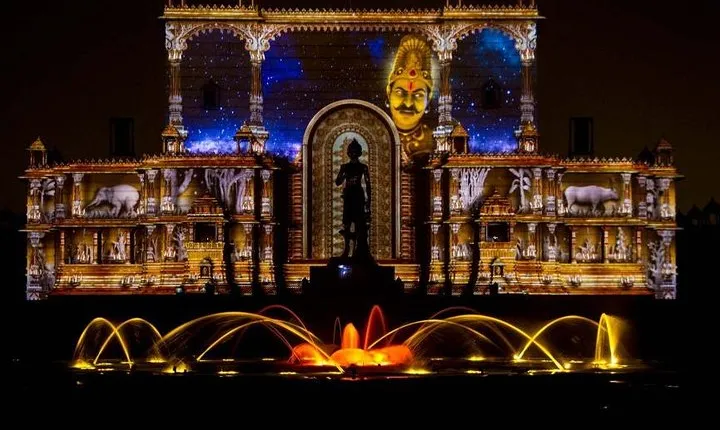 Art, Archaeology & Akshardham