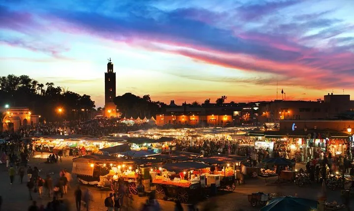 9 Days tour from casablanca to the desert via chefchauen , fez