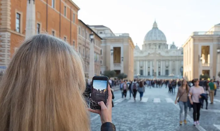 Instagram places in Rome: Private walking tour to the most photographed sites