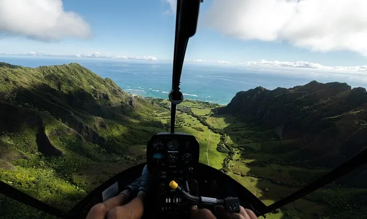 Private 60 Minutes Helicopter Tour in Honolulu