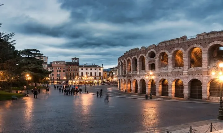Verona and Lake Garda Full Day Private Tour from Verona