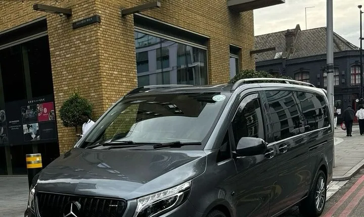 Private Airport Transfer from Heathrow to Central London