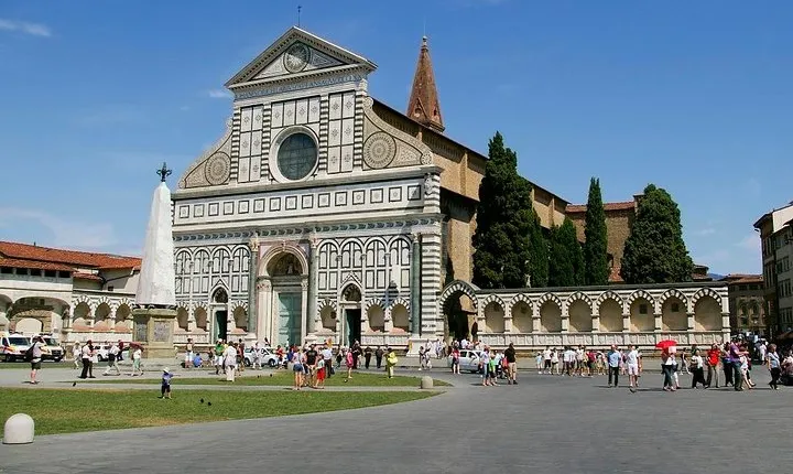 Private Guided Visit of Florence Santa Maria Novella Basilica and its Officina Profumo Farmaceutica
