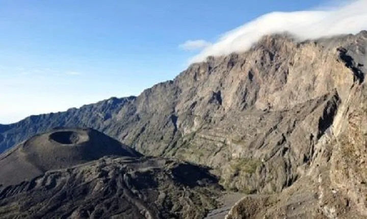 4 Days Mount Meru Trekking-Arusha