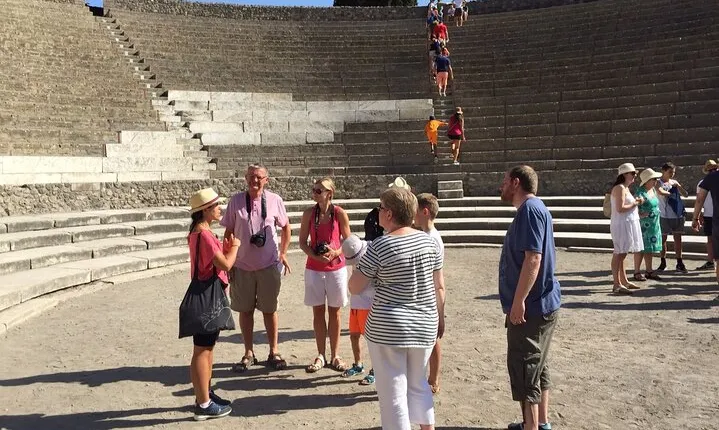 Private tour of the Pompeii excavations