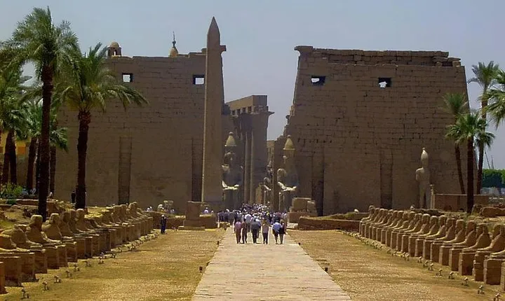 Private Budget Luxor day tours to East Bank Visit Karnak and luxor Temples