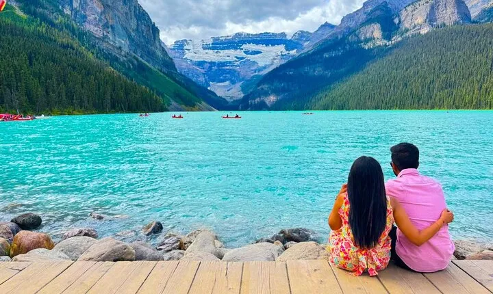 Shared Tour: Moraine Lake and Lake Louise from Calgary