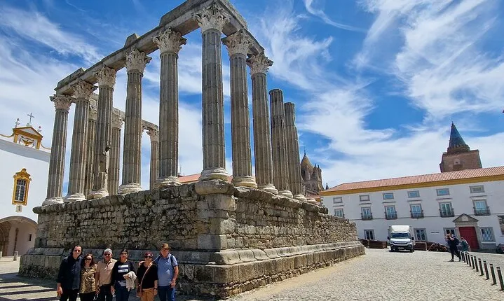Day Trip from Lisbon to Évora and Monsaraz