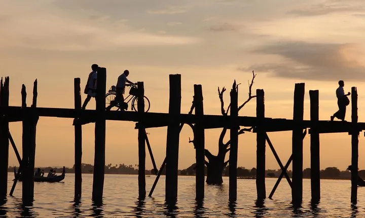 U Bein Bridge Sunset Cycling Day Tour from Mandalay