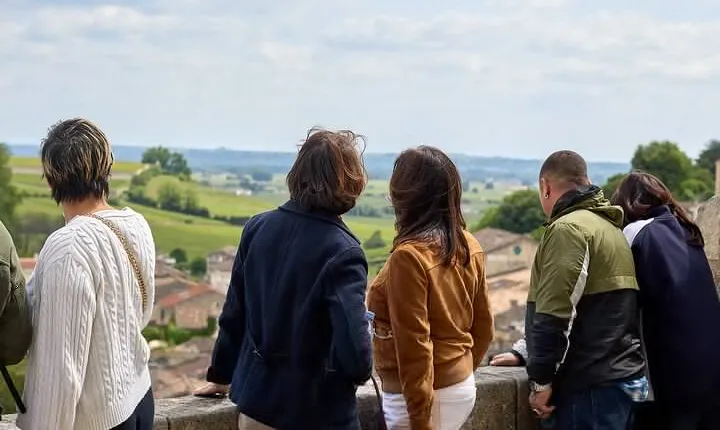 Saint-Emilion day Tour: Food and Wine escape