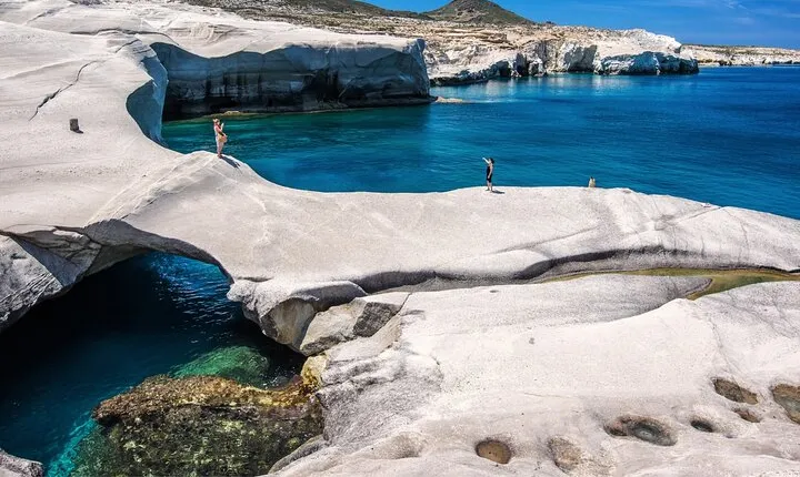 10 Day Greek Islands Hopping, Crete, Santorini, Milos from Athens