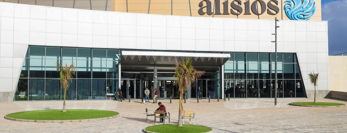 Las Palmas tour with free time in Vegueta and shopping