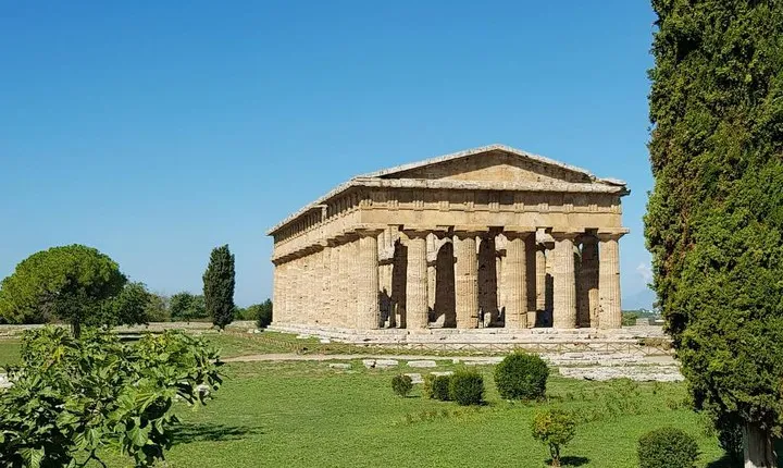 Paestum and Pompeii- Full day tour from Rome