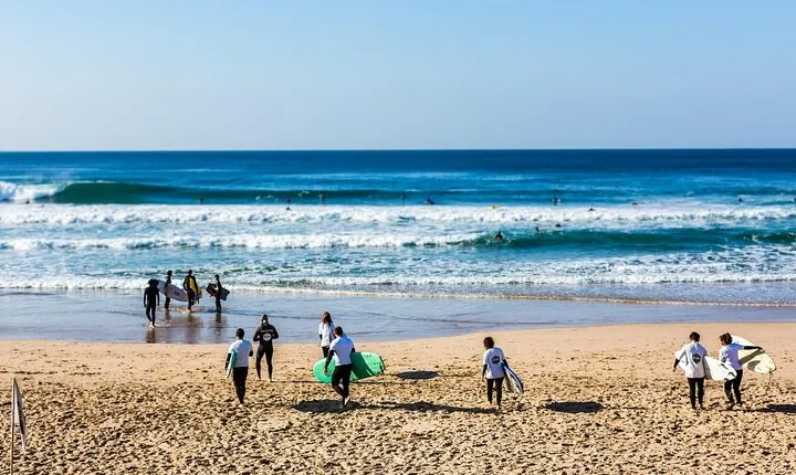 Group Surf Lesson in Costa da Caparica