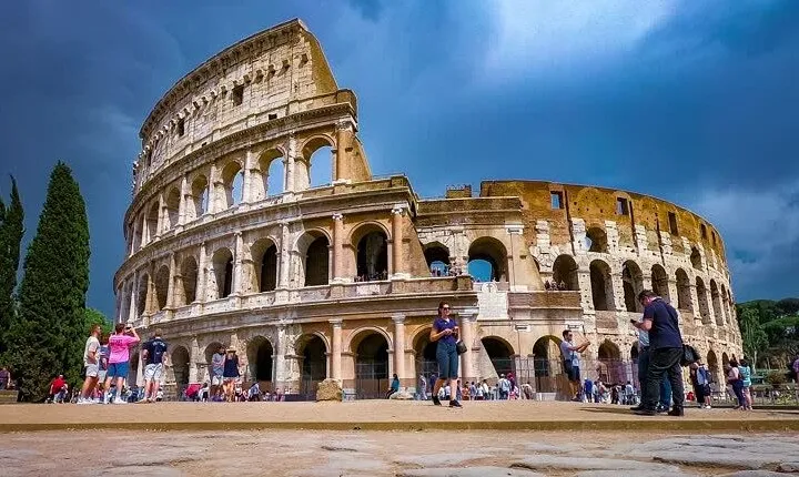 Colosseum Arena Self-Guided tour with access to Forum & Palatine