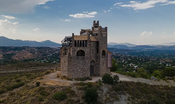 Private City Tour of Marbella and Puerto Banús from Malaga