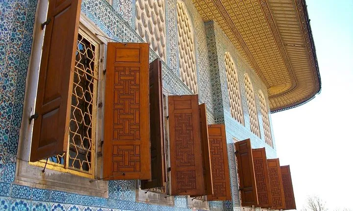 Istanbul Highlights Small Group or Private Guided Tour with Drink