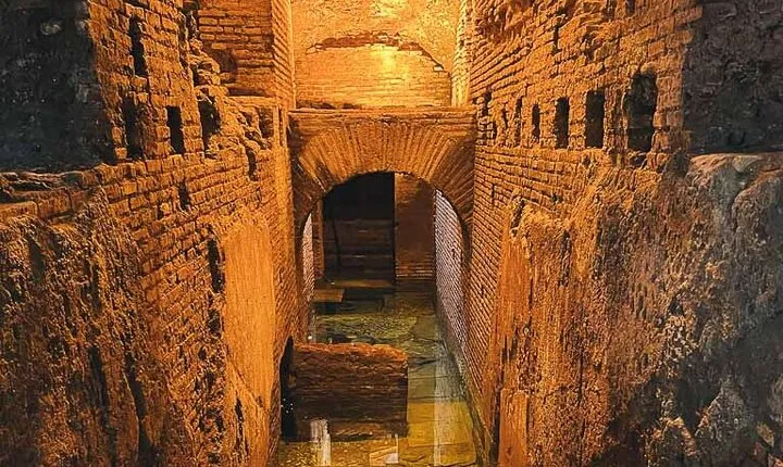 Spanish Steps to Underground the Trevi Fountain Tour