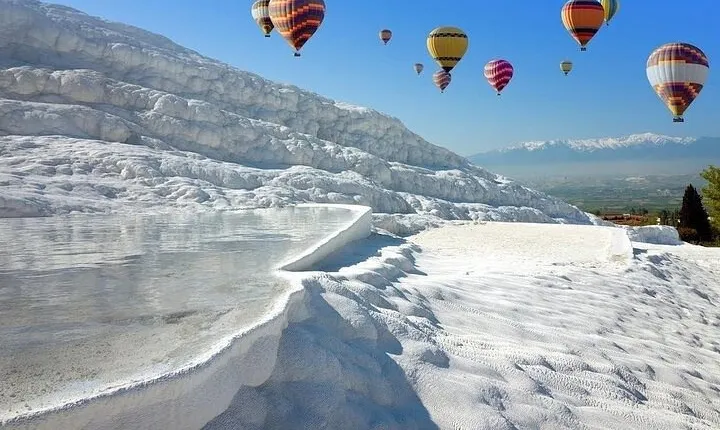 Hot Air Ballooning Over Pamukkale's Wonders