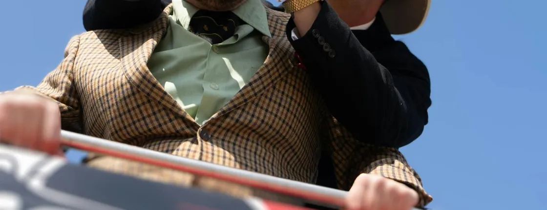 Classic London sightseeing tour in a vintage bus