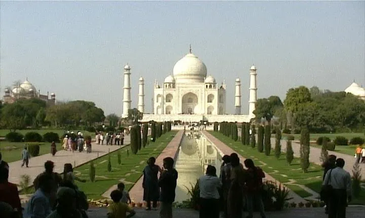 Taj Mahal at Sunset and Agra Day Tour from Delhi