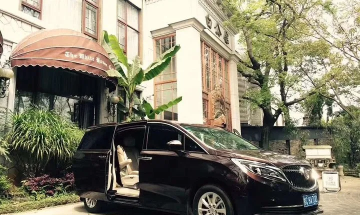 Beijing hotel to Beijing Train Station