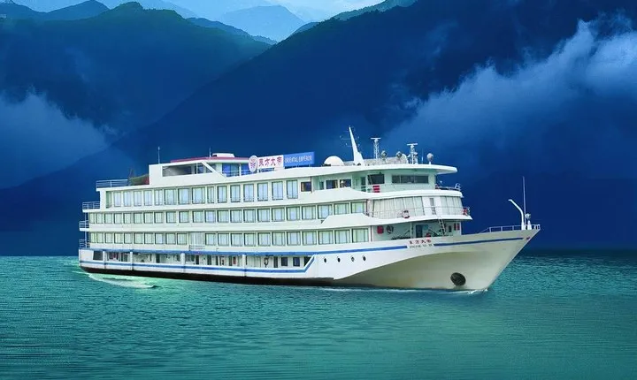 12-Day Private Tour: Beijing, Xi'an, Yangtze River Cruise And Shanghai