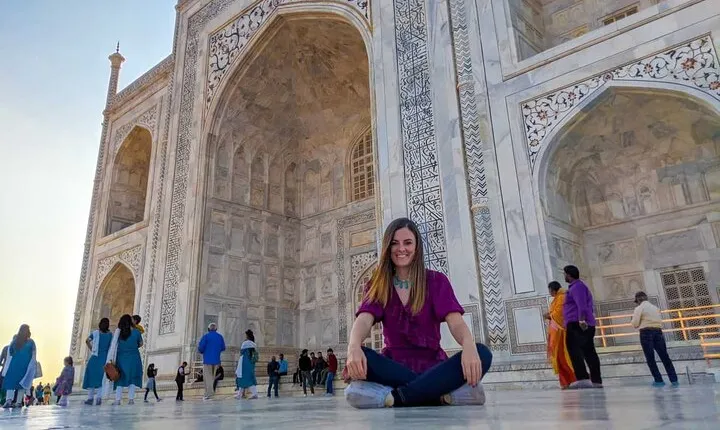 Taj Mahal at Sunrise and Agra Day-Tour from New Delhi with Breakfast