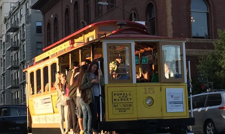 Downtown San Francisco Private 2-Hour Walking Tour