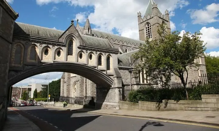 Songs and Heritage of Dublin - Private Walking Tour