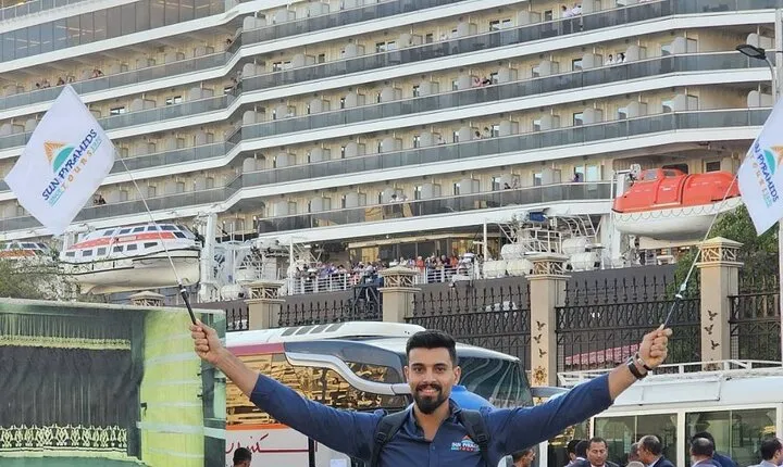 From Alexandria Port: Giza Pyramids & Sakkara Private Tour.