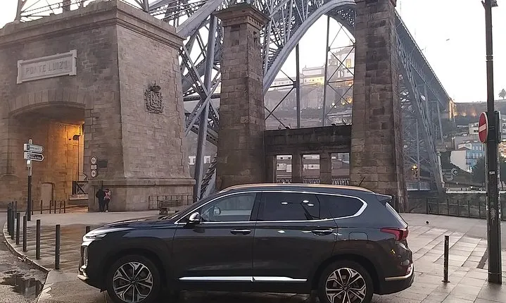 Private Chauffeur Service and Executive Car Hire - 4 Hours Custom
