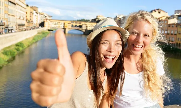 Florence : Private Custom Walking Tour with a Local Guide