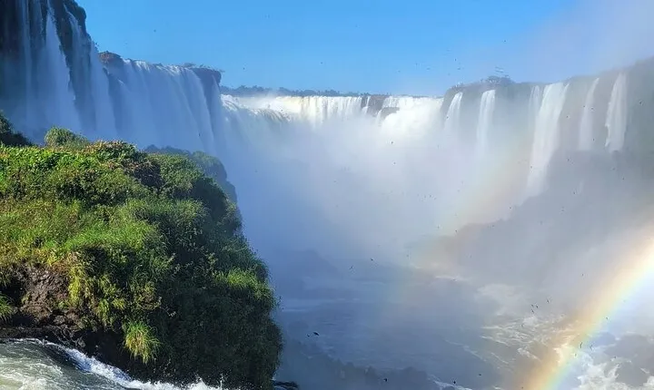 Guided Tour Iguaçu Falls-Brazil and Parque das Aves