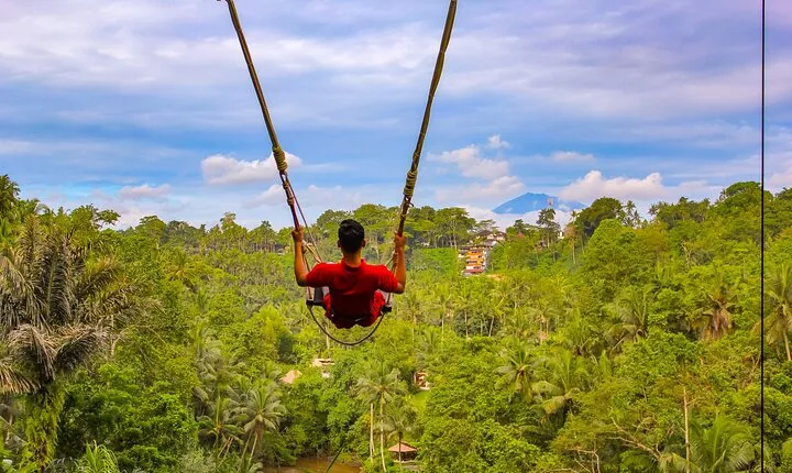 Swing & Swim at D’tukad Blangsinga and Ubud Temple Tour