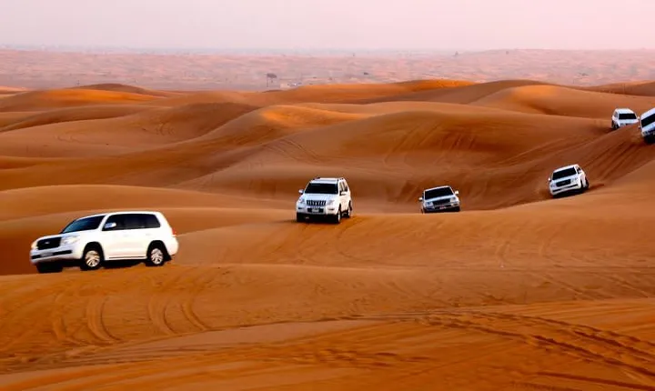 Dubai Desert Safari with BBQ Dinner Pickup from Ras Al Khaimah