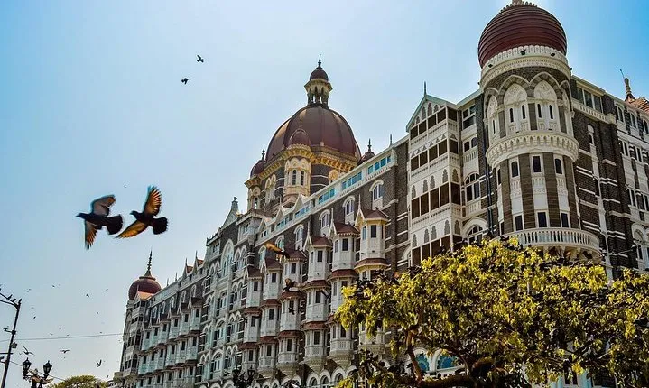 Mumbai Full Day Sightseeing in Private Cab