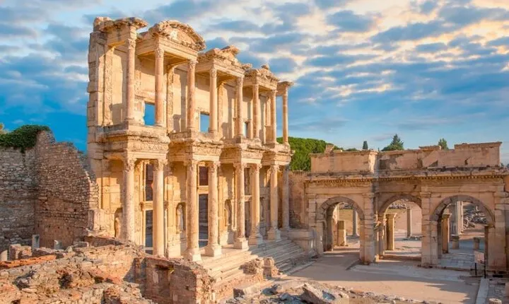 Private Ephesus Less Walking Tour with Expert Guide