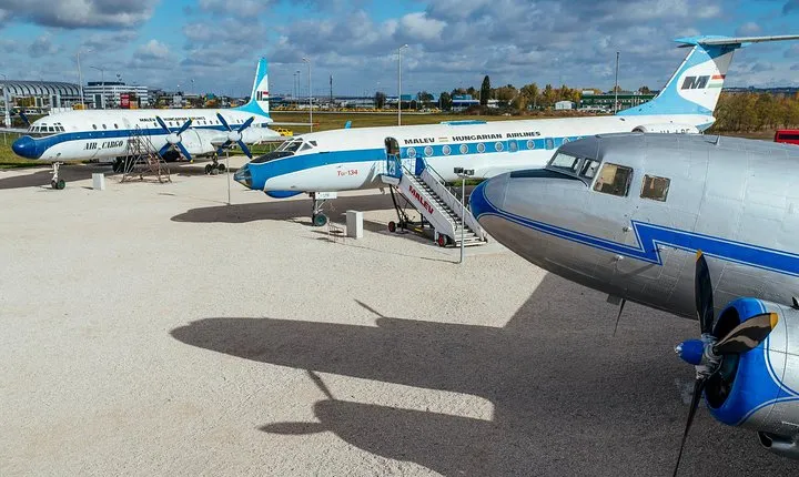 Skip the Line: Aeropark Aviation Museum Entrance Ticket
